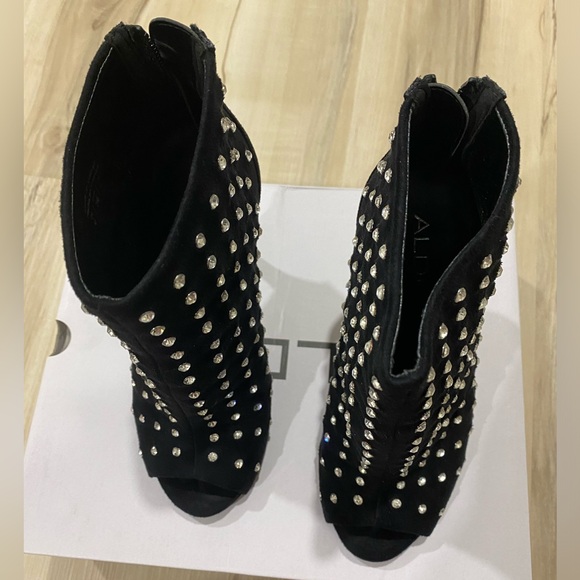 Black Aldo Suede Open Toe Bottie Embellished With Crystal Like Details Size 6 - Picture 2 of 8